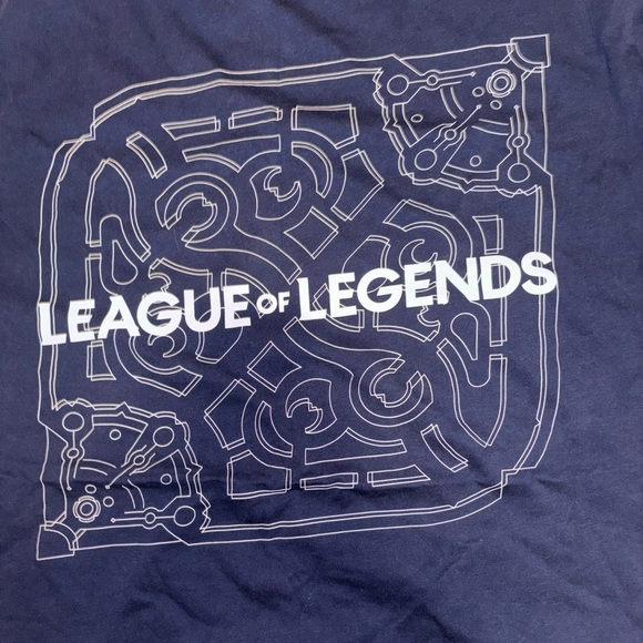 League of Legends Shirt - Picture 2 of 2